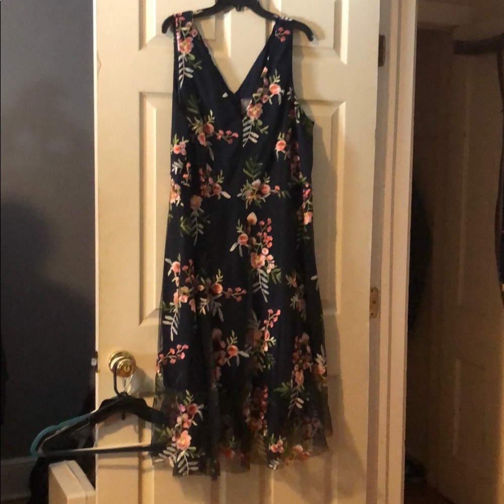 Navy blue dress! Midi length